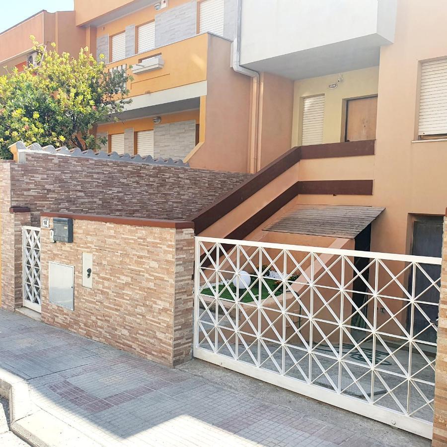 Villa Volta 4 Policlinico Monserrato Εξωτερικό φωτογραφία